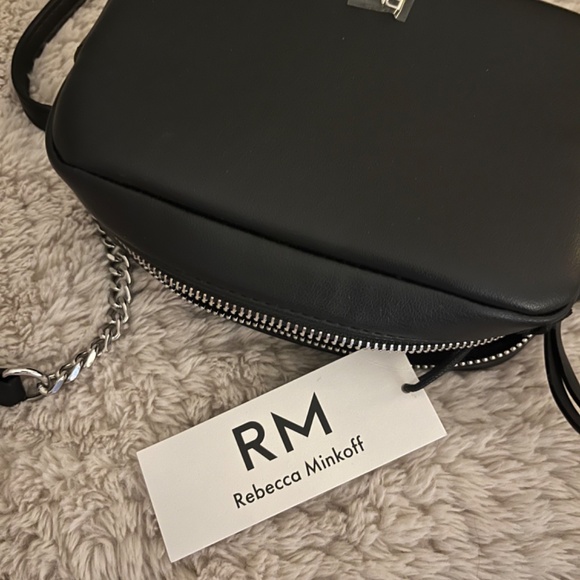 Rebecca Minkoff cross body faux leather quilt purse - Picture 4 of 4